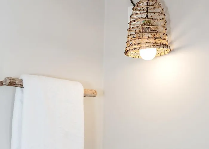 Ses Sis Roses * סיוטאדלה